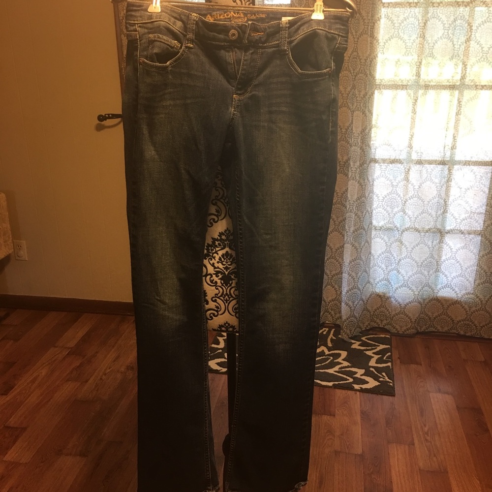 🎉HP🎉 Arizona Jeans 👖
